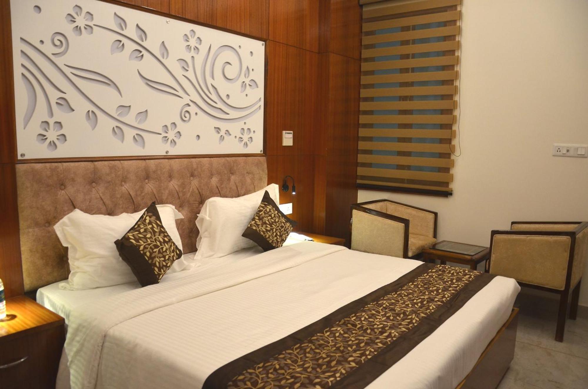 Fabhotel Roselle Inn Lucknow Exterior foto